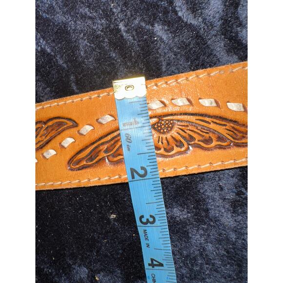 VINTAGE UNISEX DEADSTOCK CALDWELL TOOLED LEATHER BELT W/ NATIVE BEADED BUCKLE - Picture 6 of 8